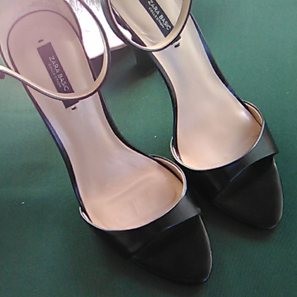Zara Basic Collection Ankle Strap Heels - Picture 8 of 8